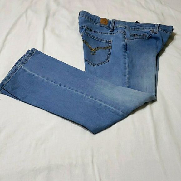 Jordache Girls Bootcut Jeans - Picture 1 of 11